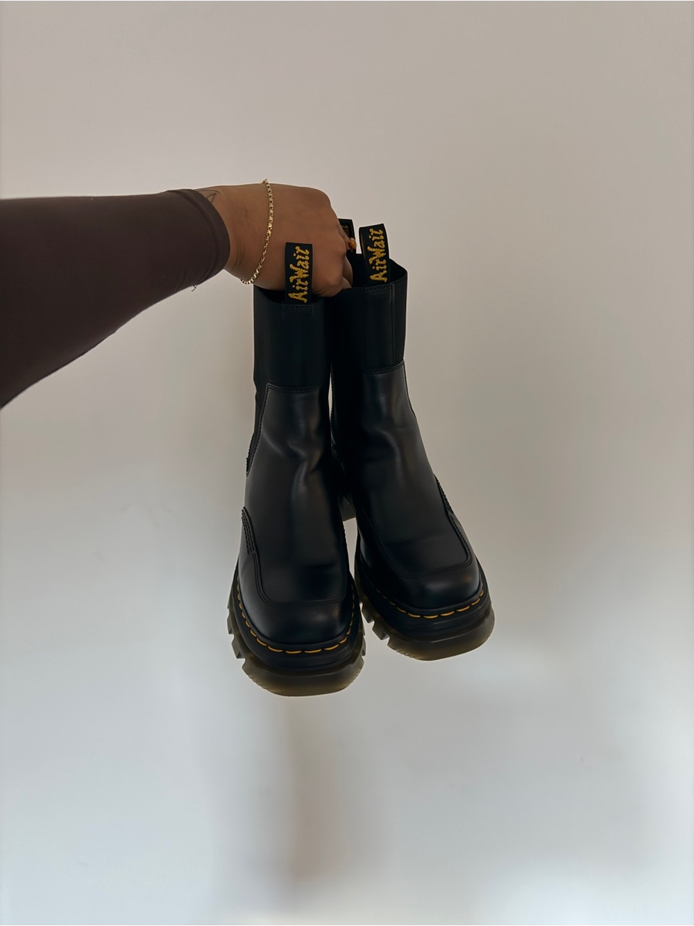 Dr. Martens Corran Chelsea Boot - Picture 3 of 5